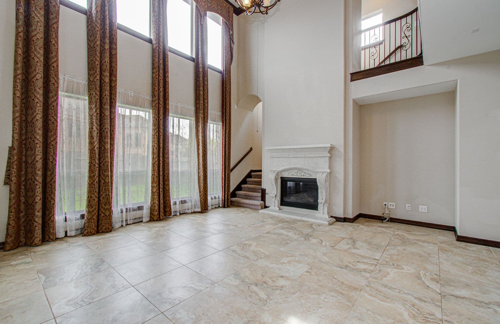 Sugarland House: 5711 Avon Landing Lane