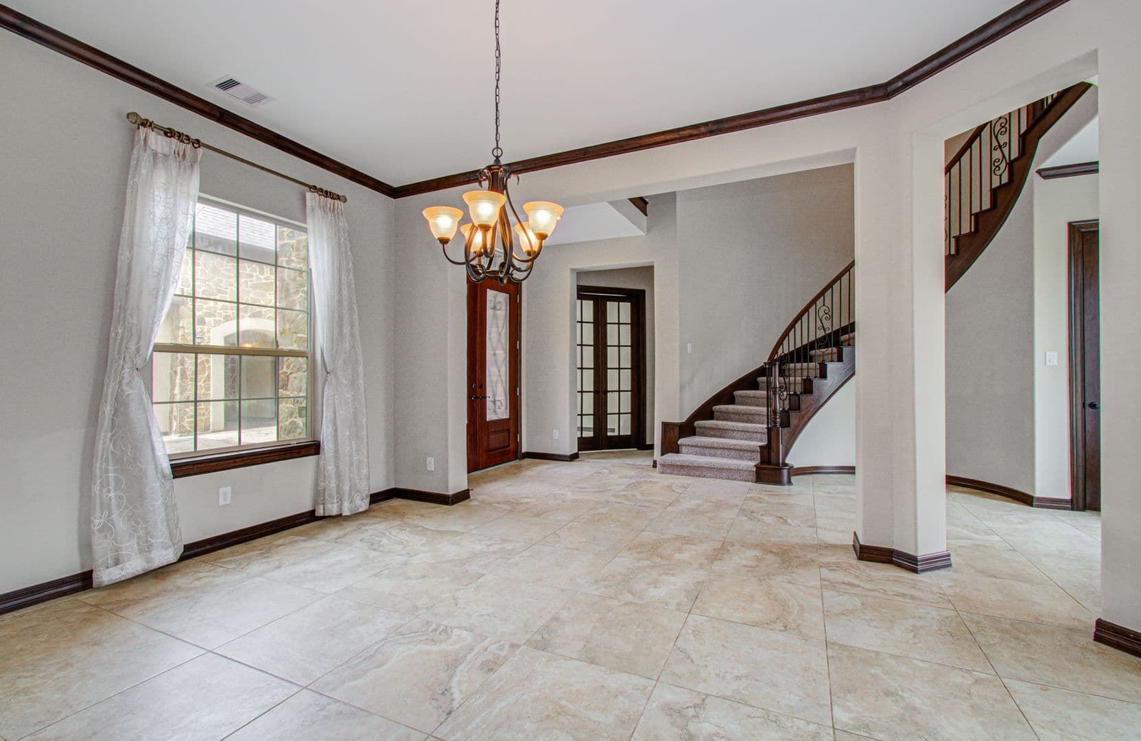 Sugarland House: 5711 Avon Landing Lane