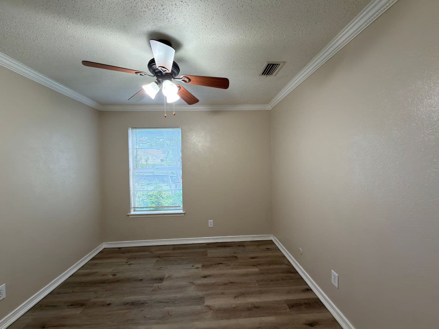 Garland House: 1717 Warwick St