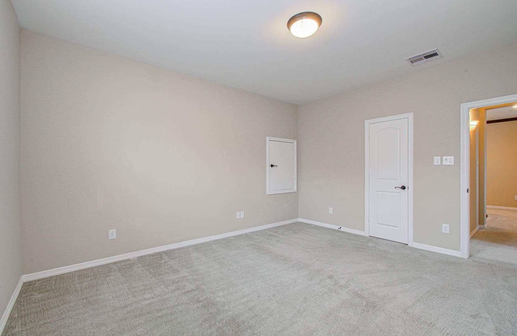 Sugarland House: 5711 Avon Landing Lane