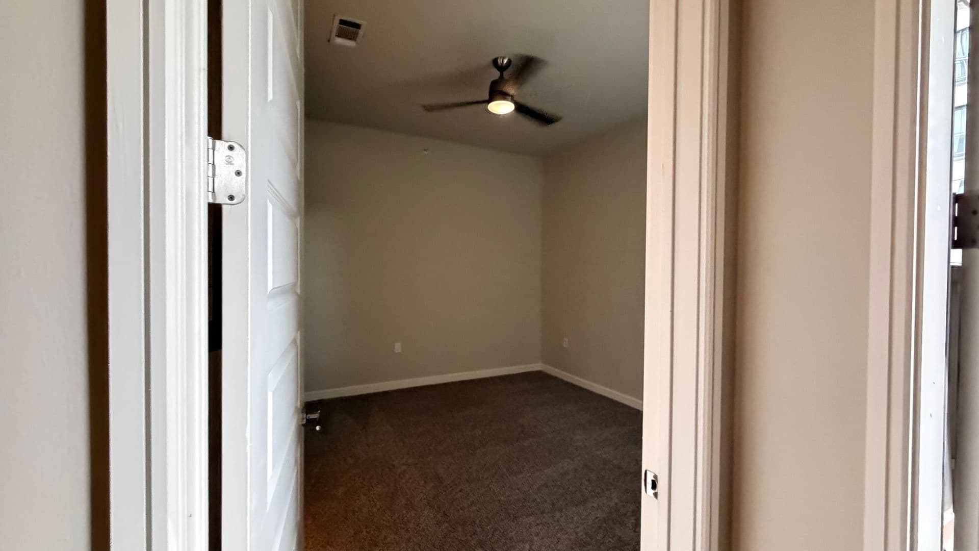Dallas Apartment: 3411 Oak Grove Ave.