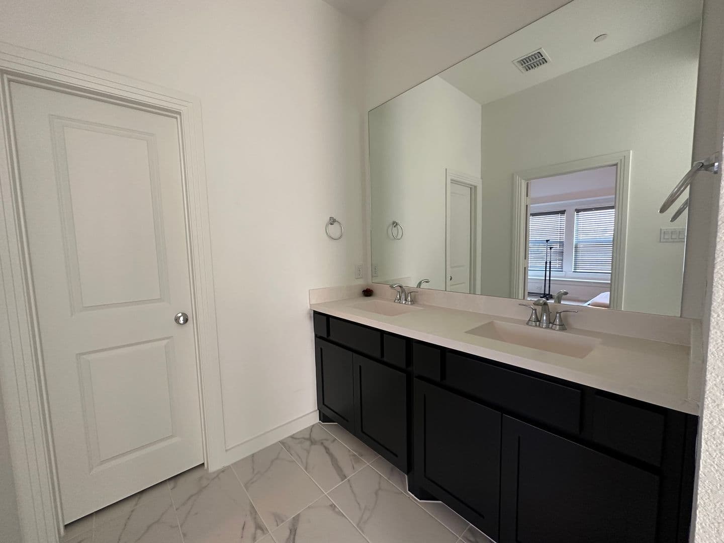McKinney House: 358 Somerville Dr