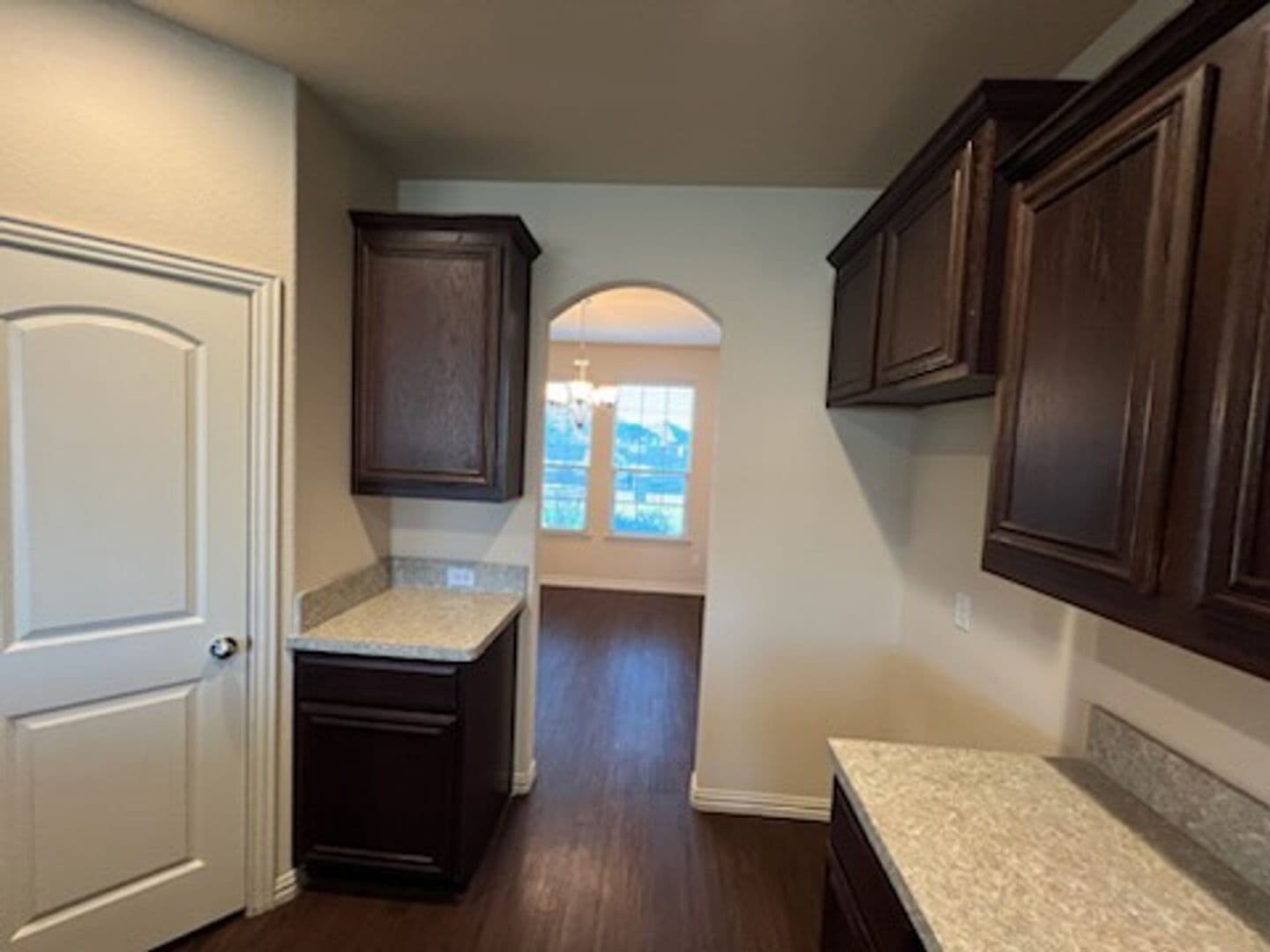 Forest Hill House: 3729 Caladium Ln,