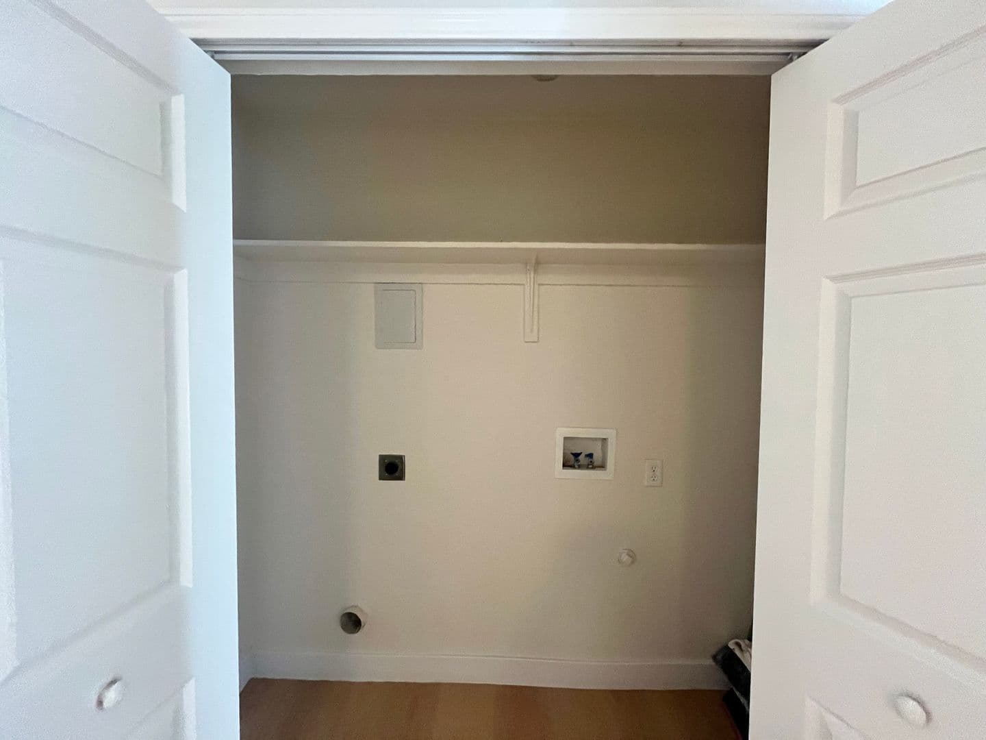 Garland Multiplex: 1129 Weston Dr