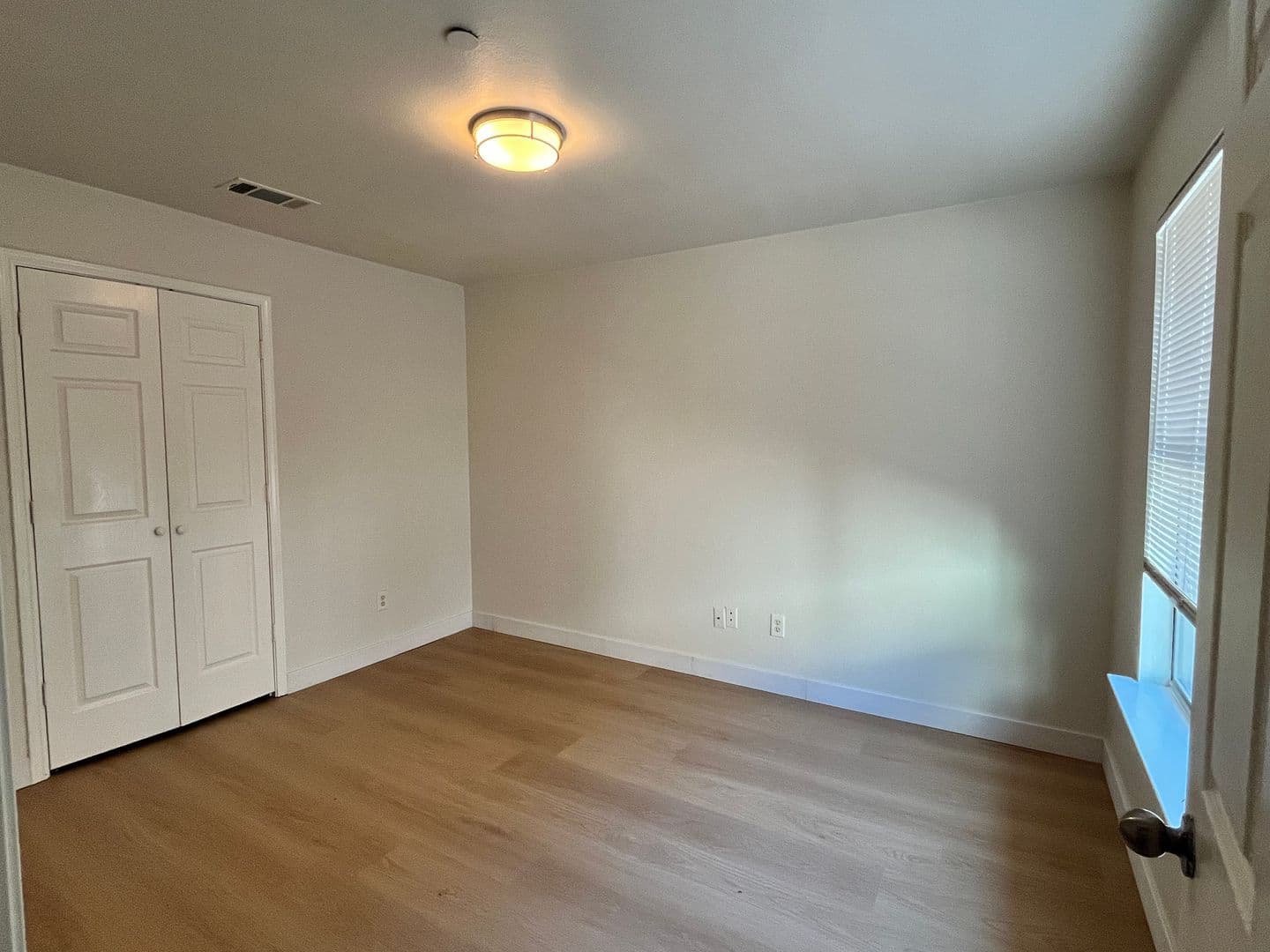 Garland Multiplex: 1129 Weston Dr