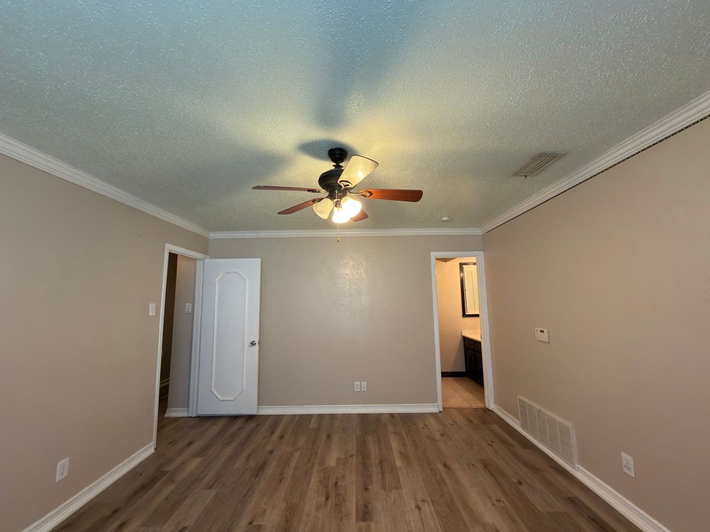 Garland House: 1717 Warwick St