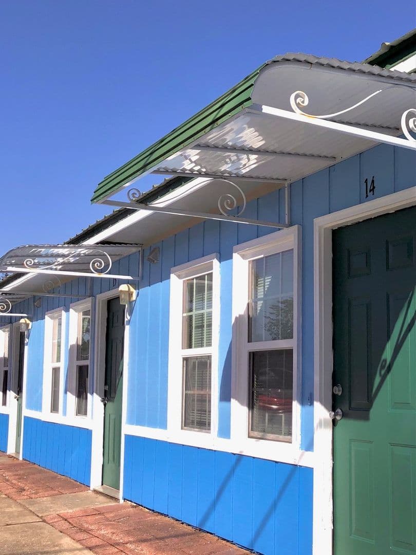 Statesboro Apartment: 400 Knight Dr