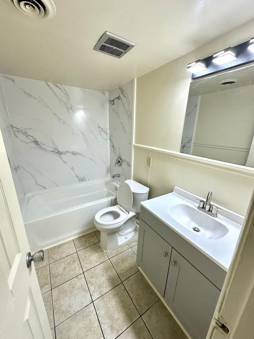 Statesboro Apartment: 109 Harvey Drive