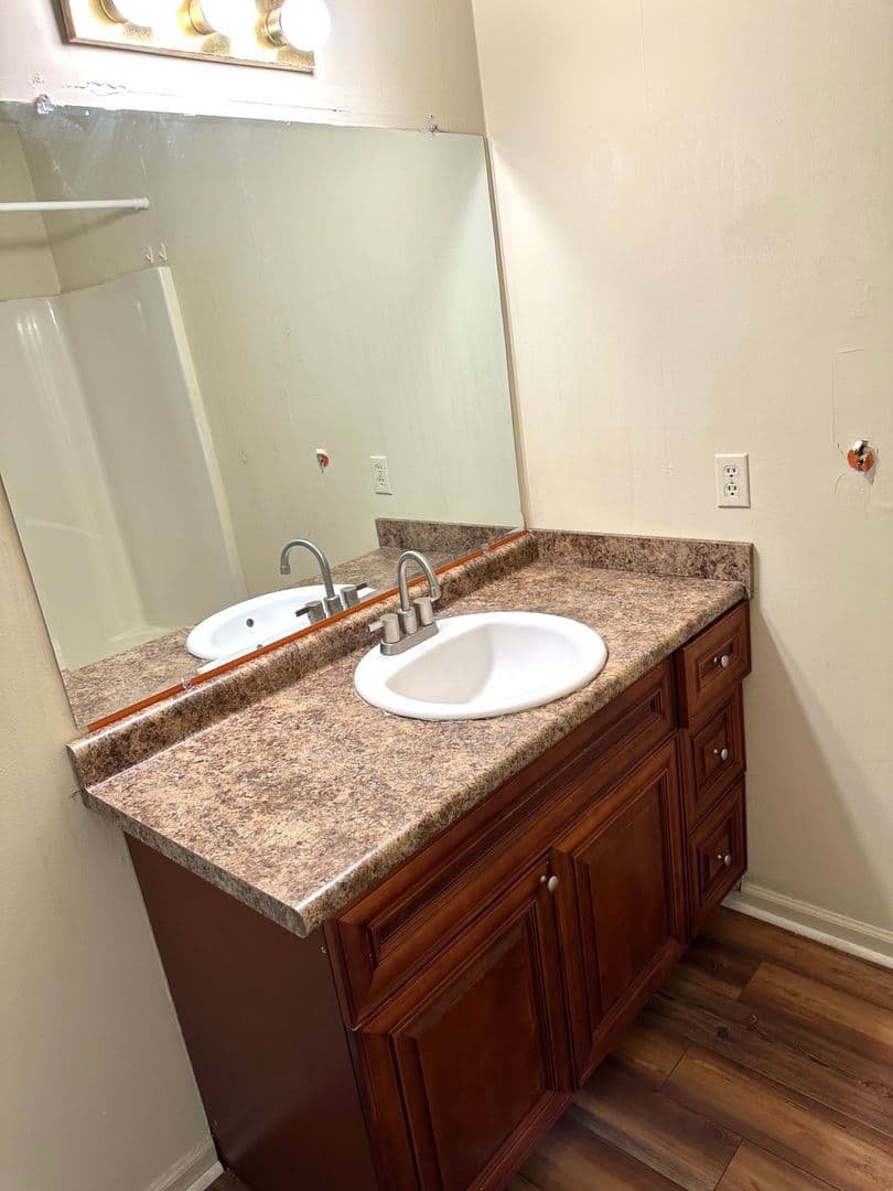 Statesboro Apartment: 232 Lanier Drive