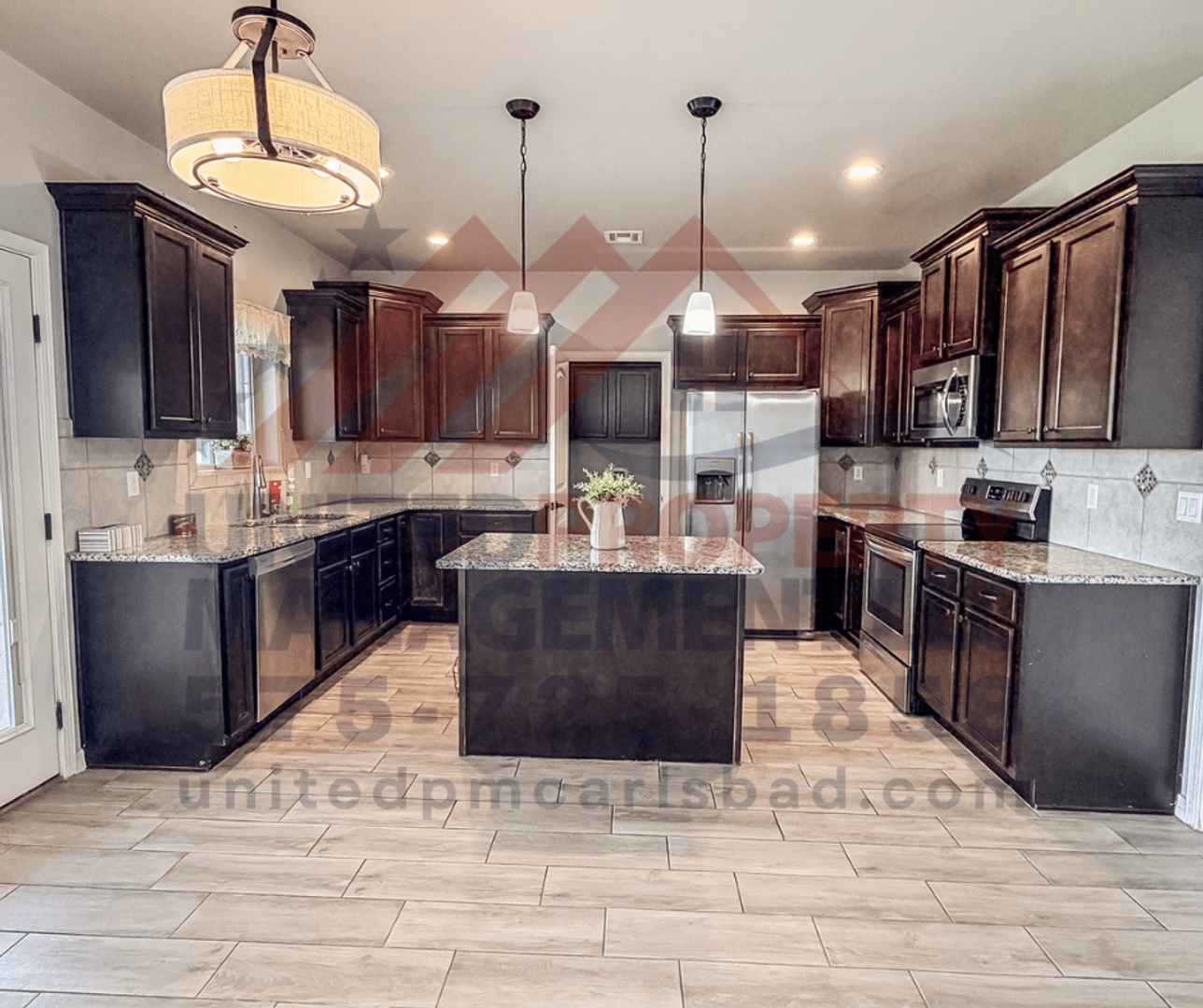 Carlsbad House: 1024 Malibu Way