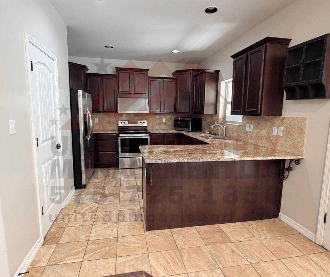 Carlsbad House: 1822 Amber Dr