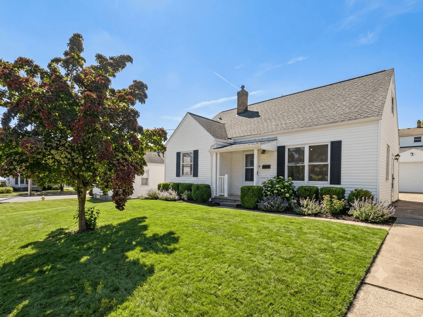 Akron House: 170 Akers Avenue