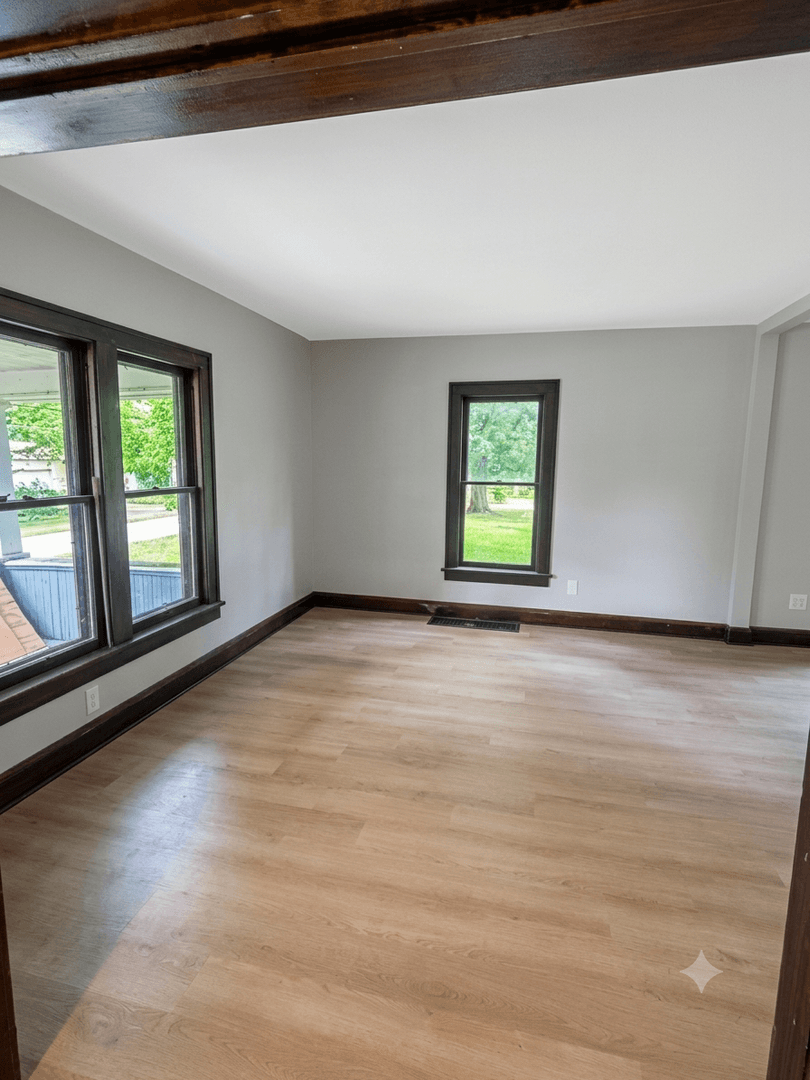 Norton House: 4028 Harper Avenue