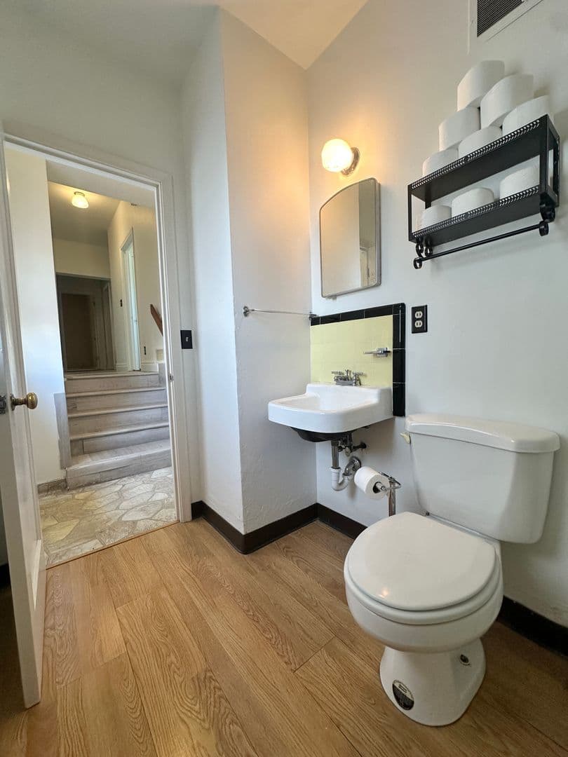 Rexburg House: 3276 W 4000 N