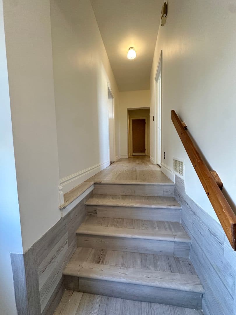 Rexburg House: 3276 W 4000 N