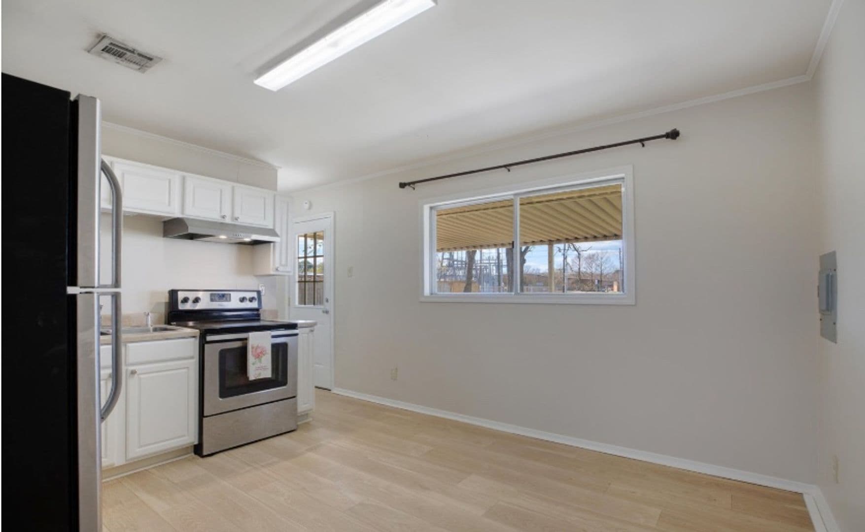Lafayette House: 701 Churchill Drive