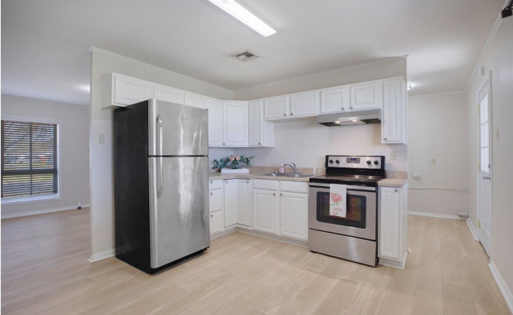 Lafayette House: 701 Churchill Drive