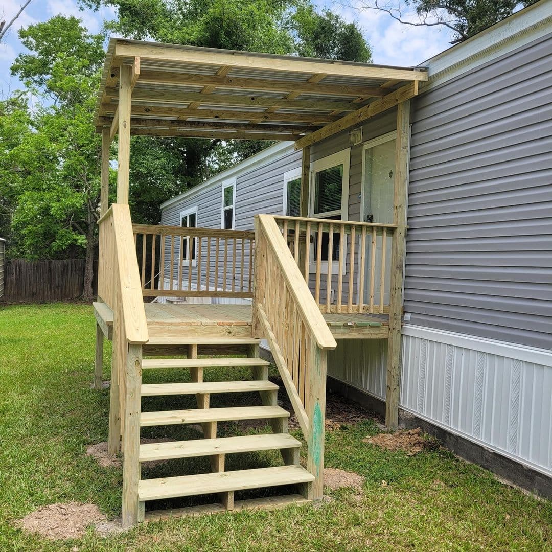 Abbeville House: 732 Parkview Dr