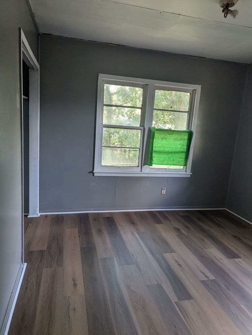 Lafayette House: 418 Tissington St