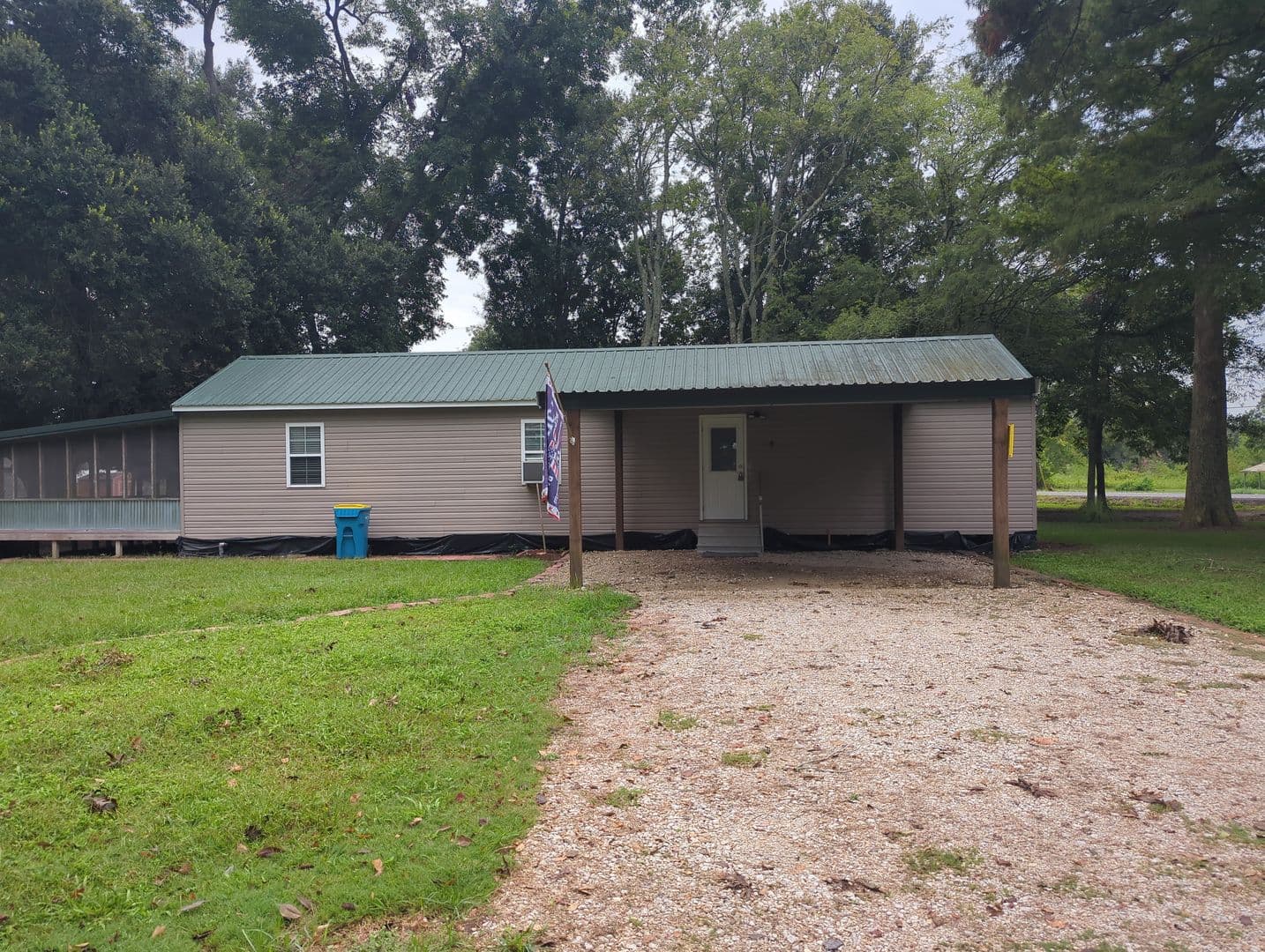 Saint Martinville House: 4571 Bridge Street HWY