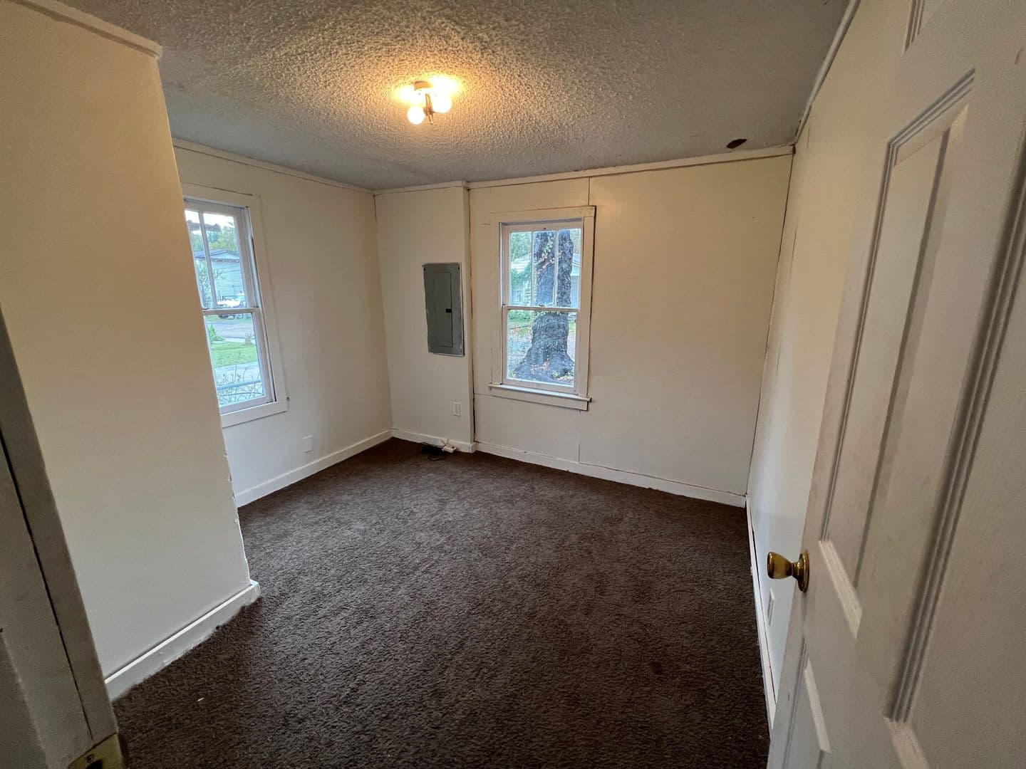 Lafayette House: 311 Short St