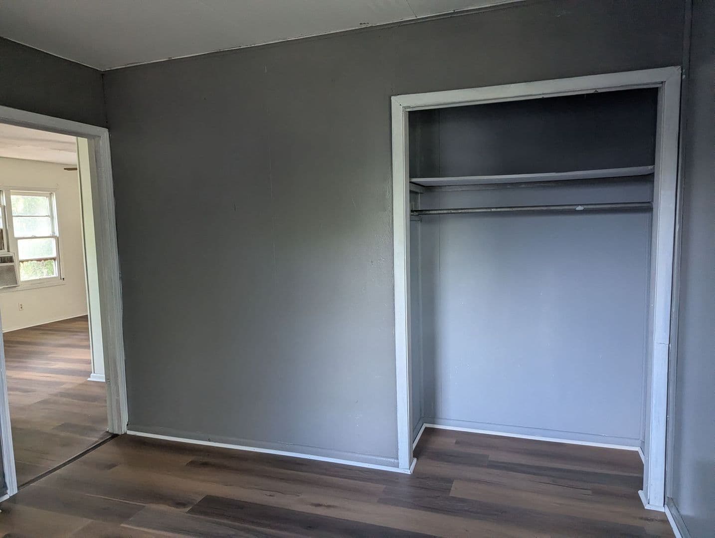 Lafayette House: 418 Tissington St