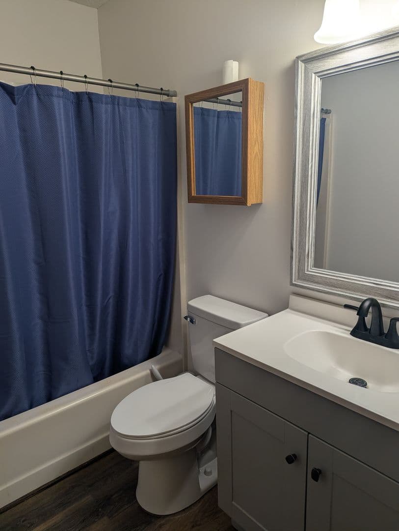 Churchpoint Apartment: 714 S Wimberly St