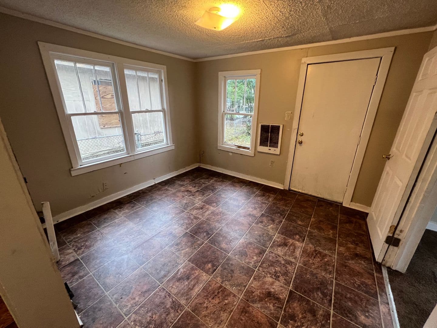 Lafayette House: 311 Short St