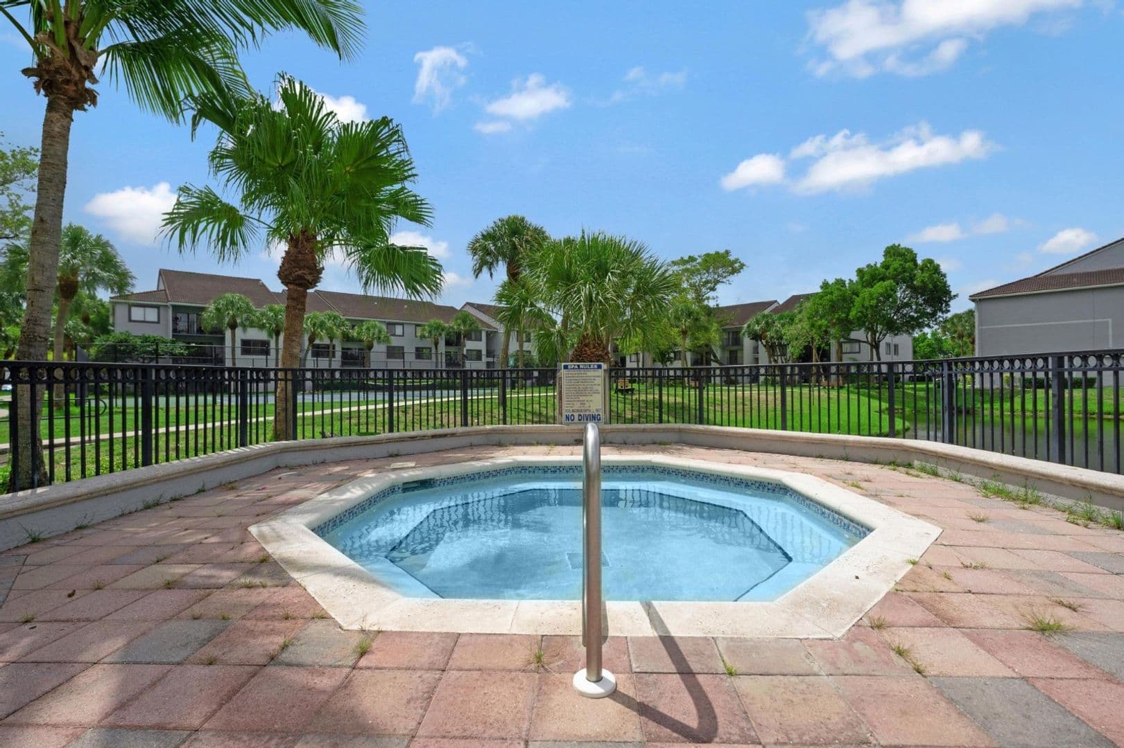 Coral Springs Condo: 9166 W Atlantic Blvd #1636