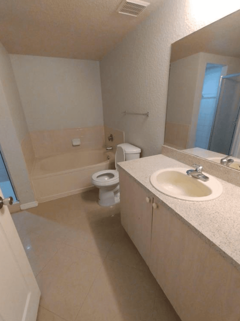 North Lauderdale House: 2307 Belmont Ln