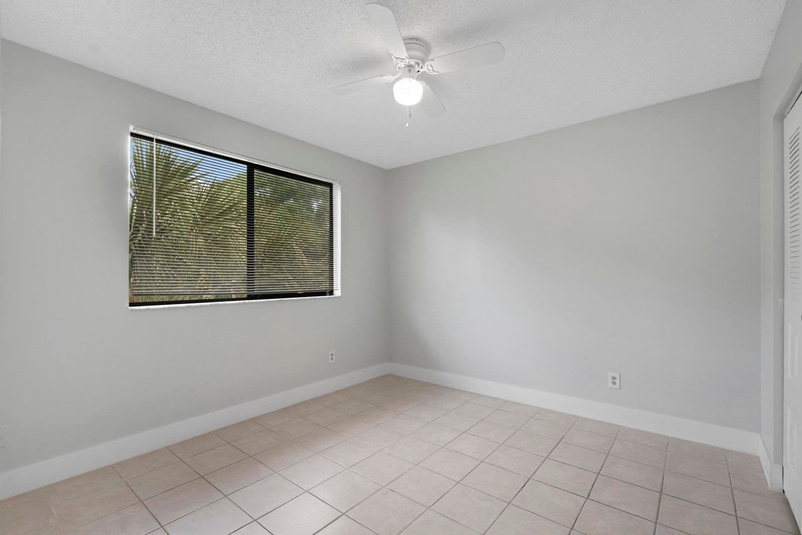 Coral Springs Condo: 9166 W Atlantic Blvd #1636