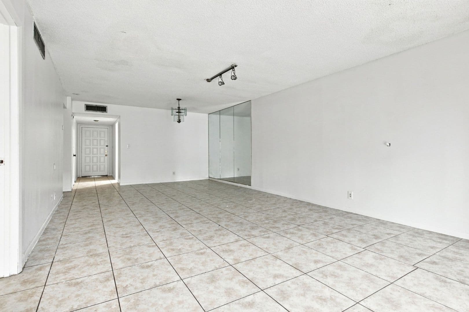 Lauderhill Condo: 3280 Spanish Moss Ter Apt 403