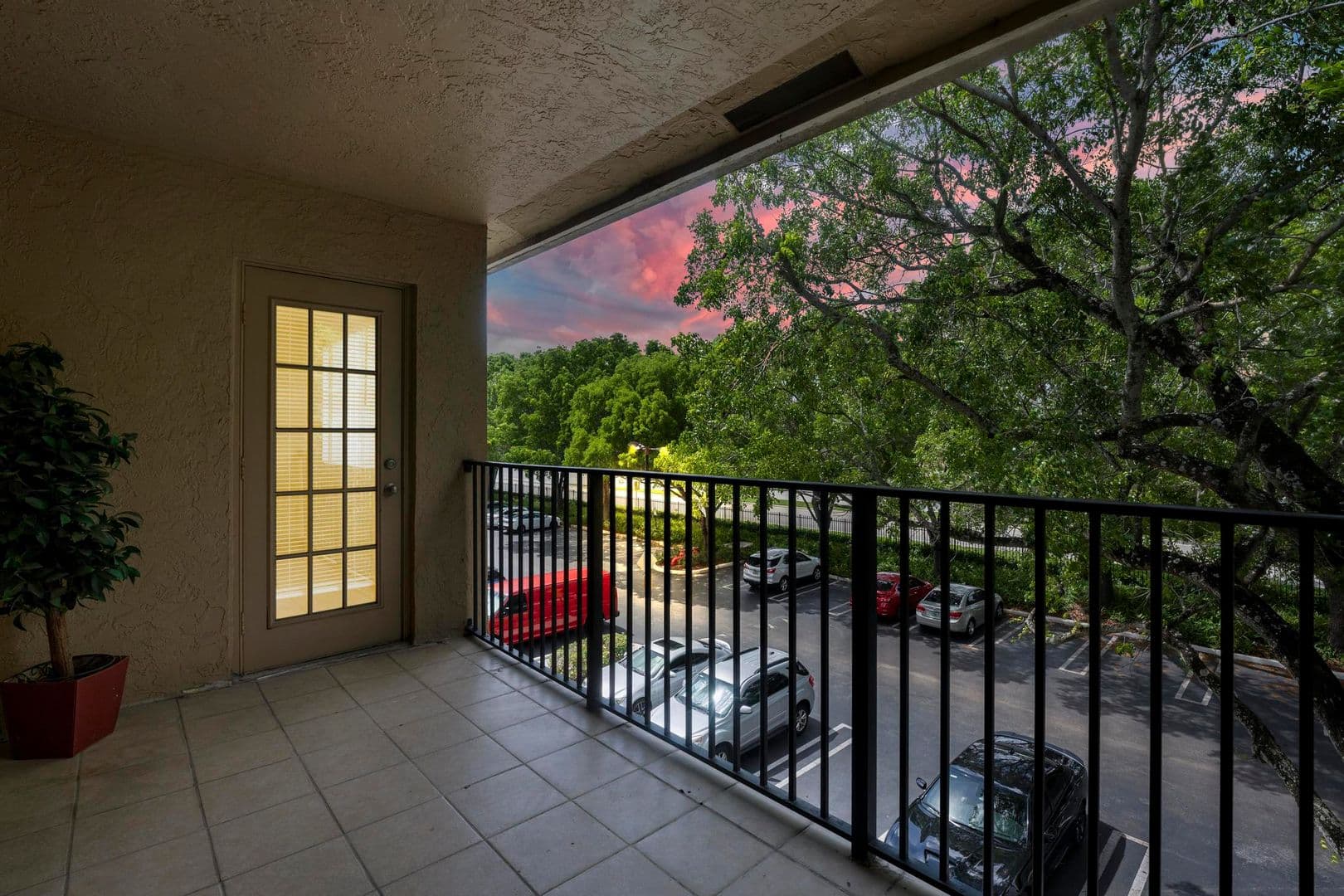 Coral Springs Condo: 9166 W Atlantic Blvd #1636