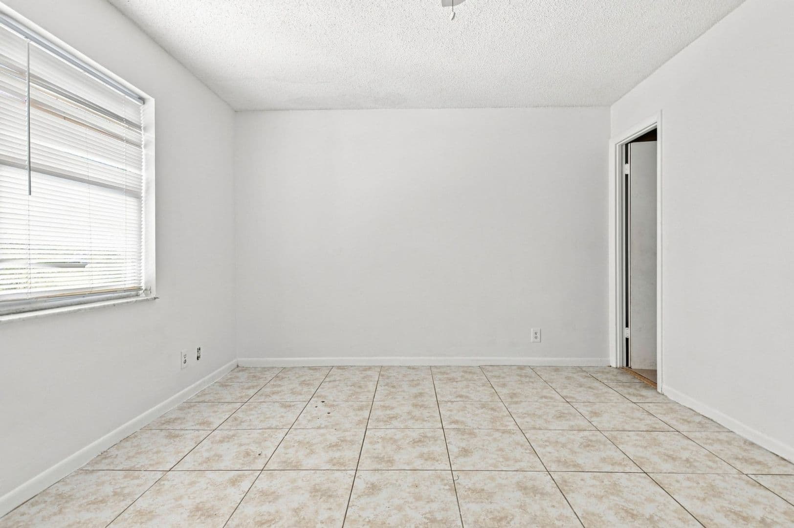 Lauderhill Condo: 3280 Spanish Moss Ter Apt 403