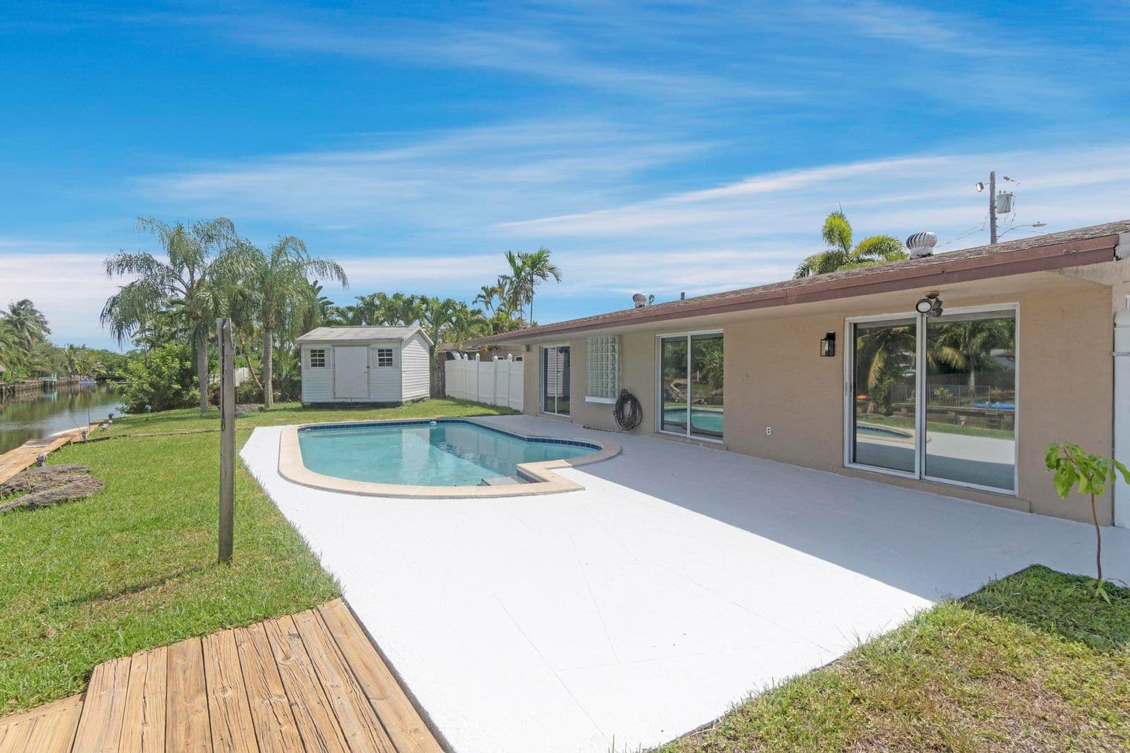 Oakland Park House: 1820 NW 33Rd ST