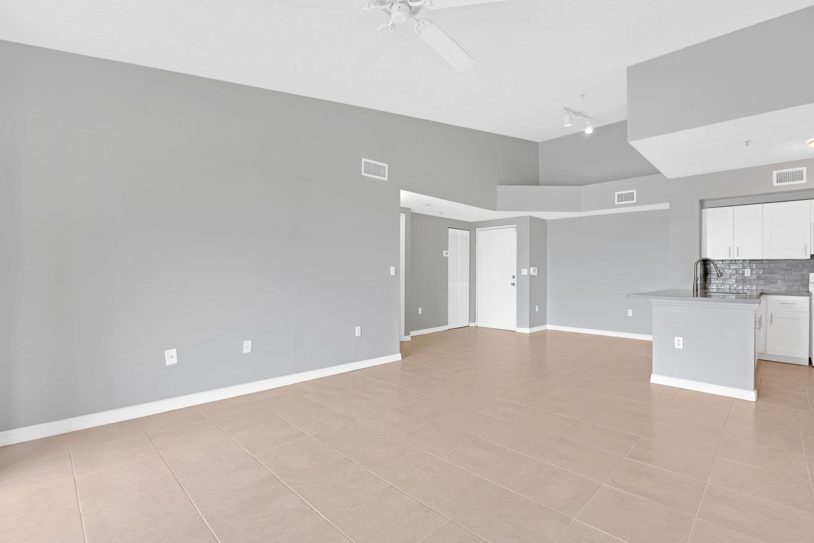 Miramar Condo: 2120 W Preserve Way Apt 306