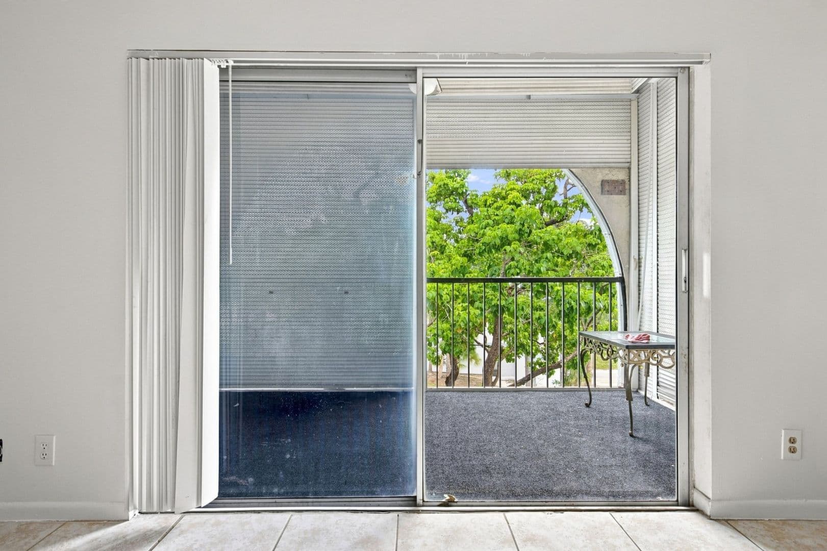 Lauderhill Condo: 3280 Spanish Moss Ter Apt 403