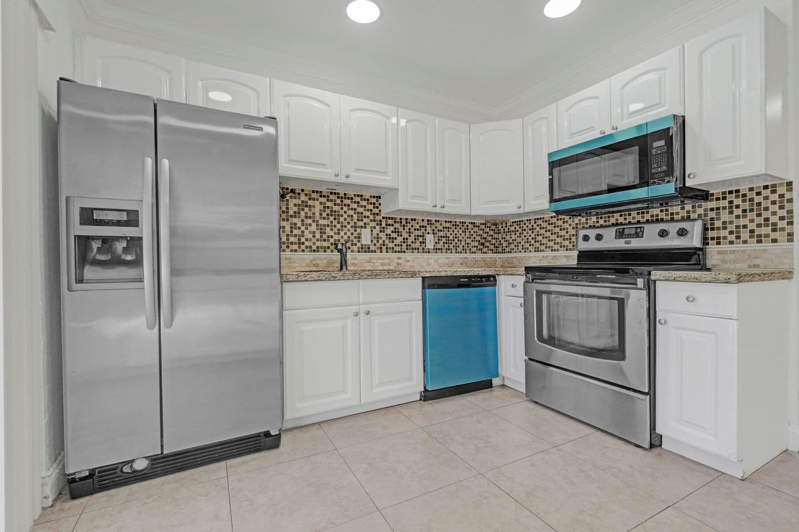 Oakland Park House: 1820 NW 33Rd ST