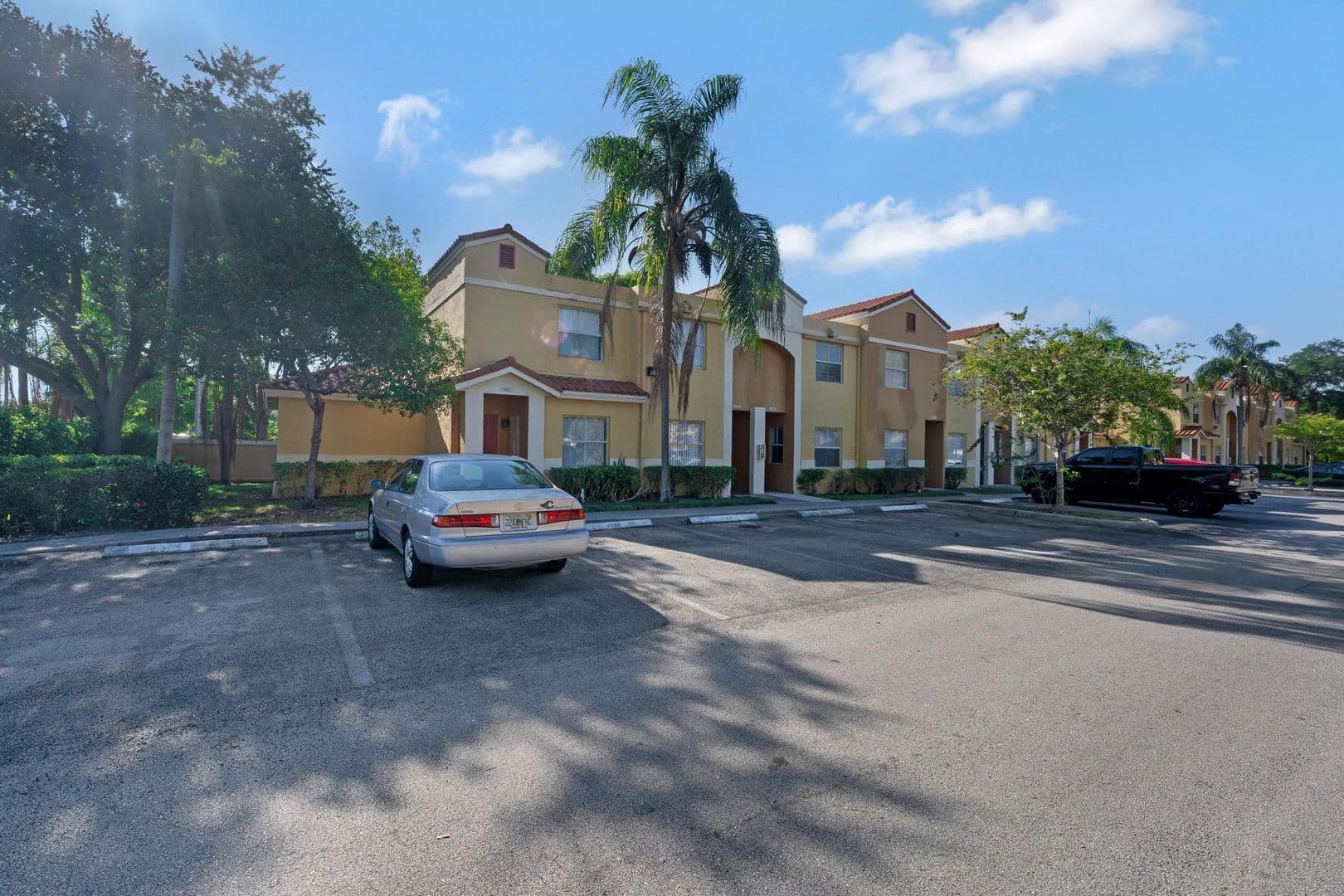 Sunrise Townhome: 4080 NW 90 Ave