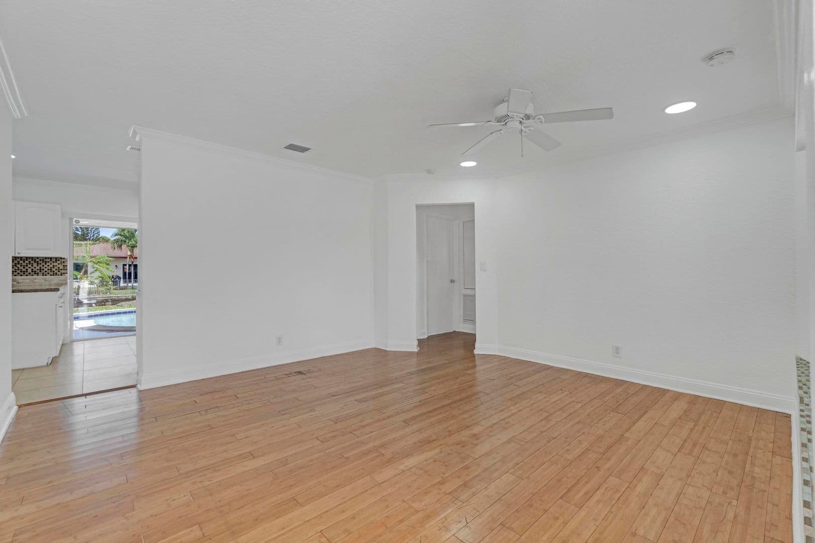 Oakland Park House: 1820 NW 33Rd ST