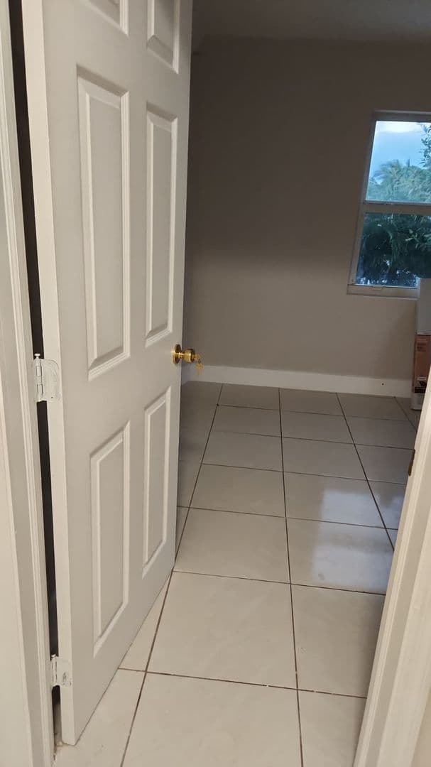 West Palm Beach Apartment: 1104 State Street