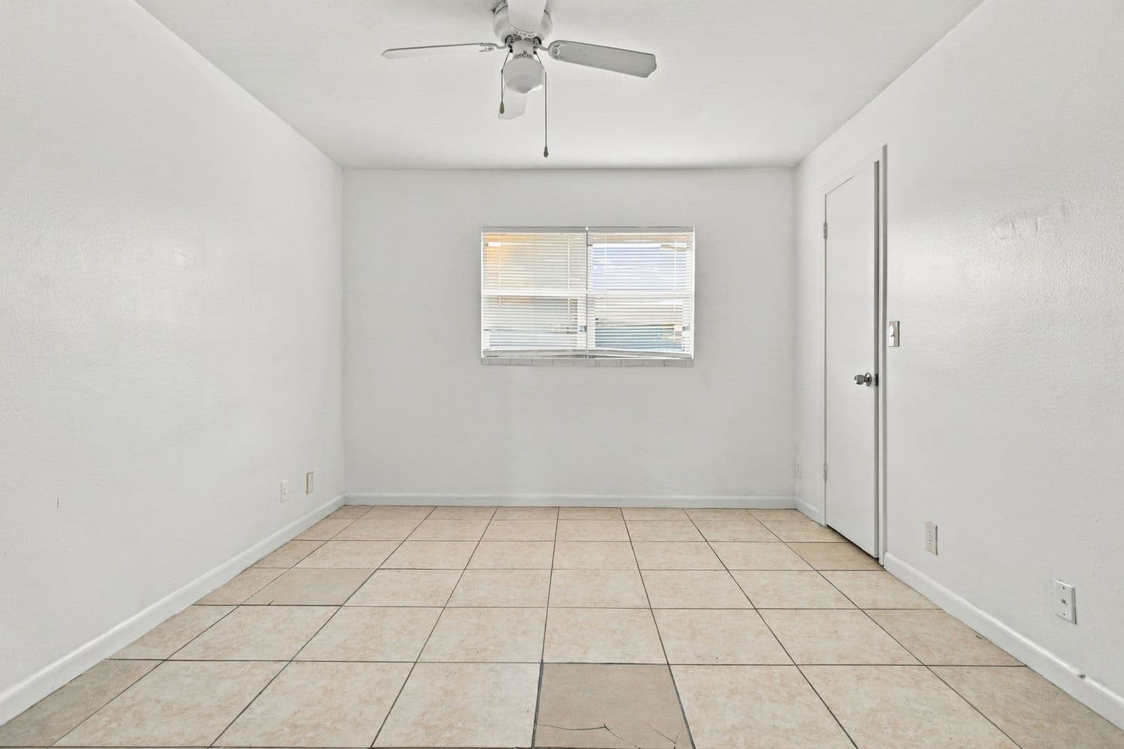 Sunrise House: 4088 NW 87 Ave