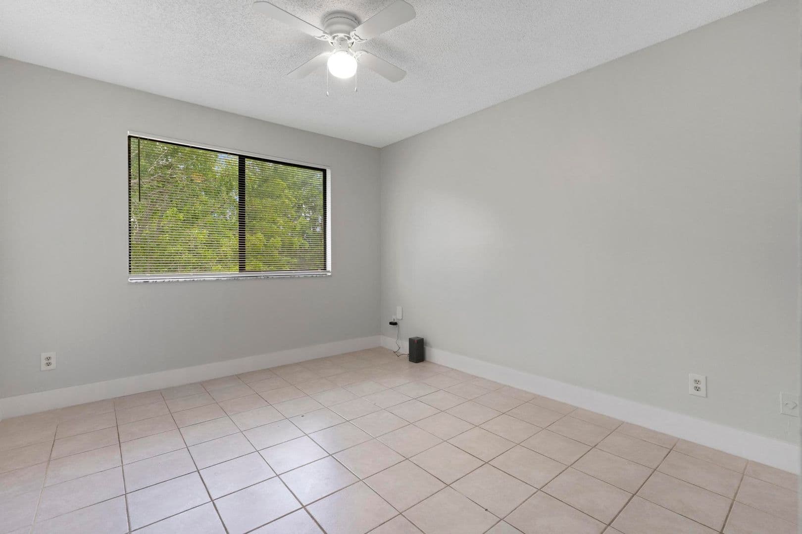 Coral Springs Condo: 9166 W Atlantic Blvd #1636