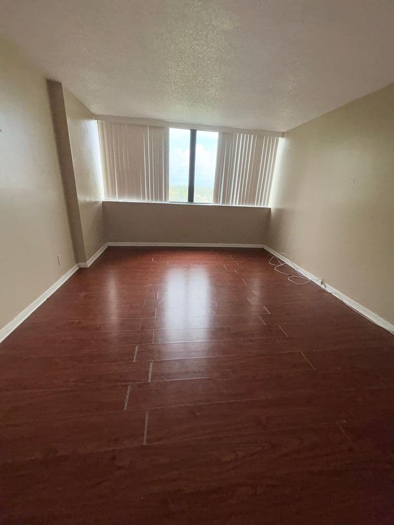Lauderhill House: 4222 Inverrary Blvd Apt 4609