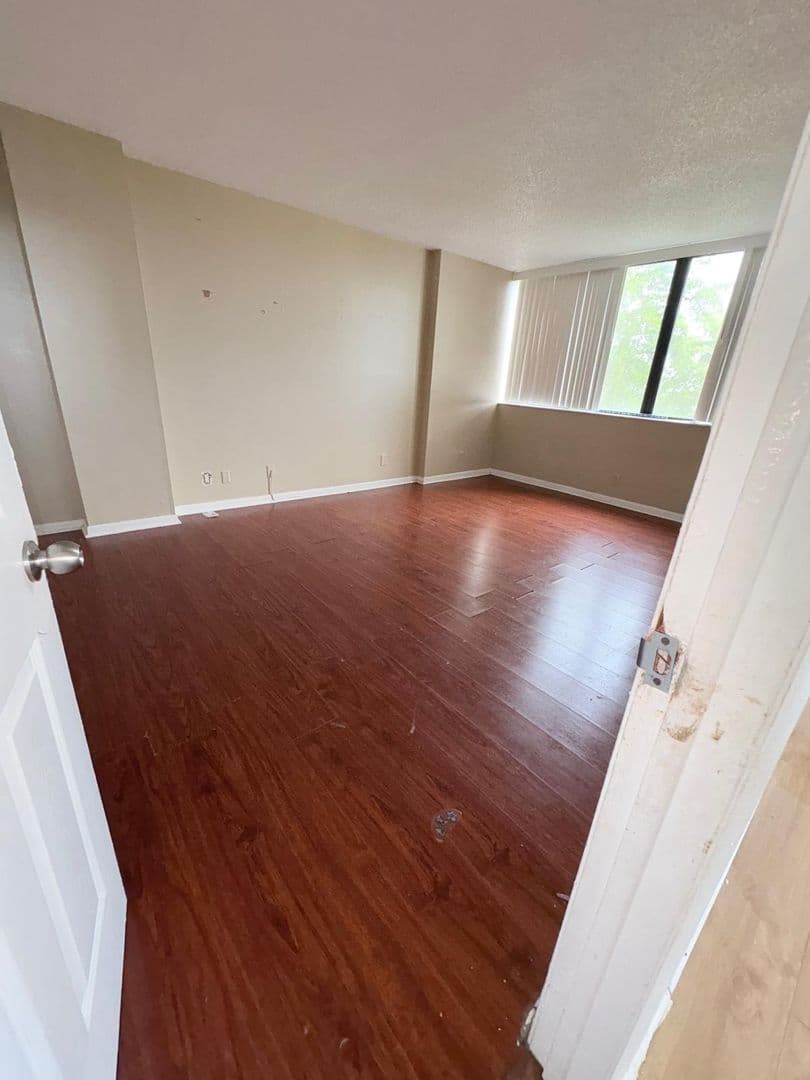 Lauderhill House: 4222 Inverrary Blvd Apt 4609