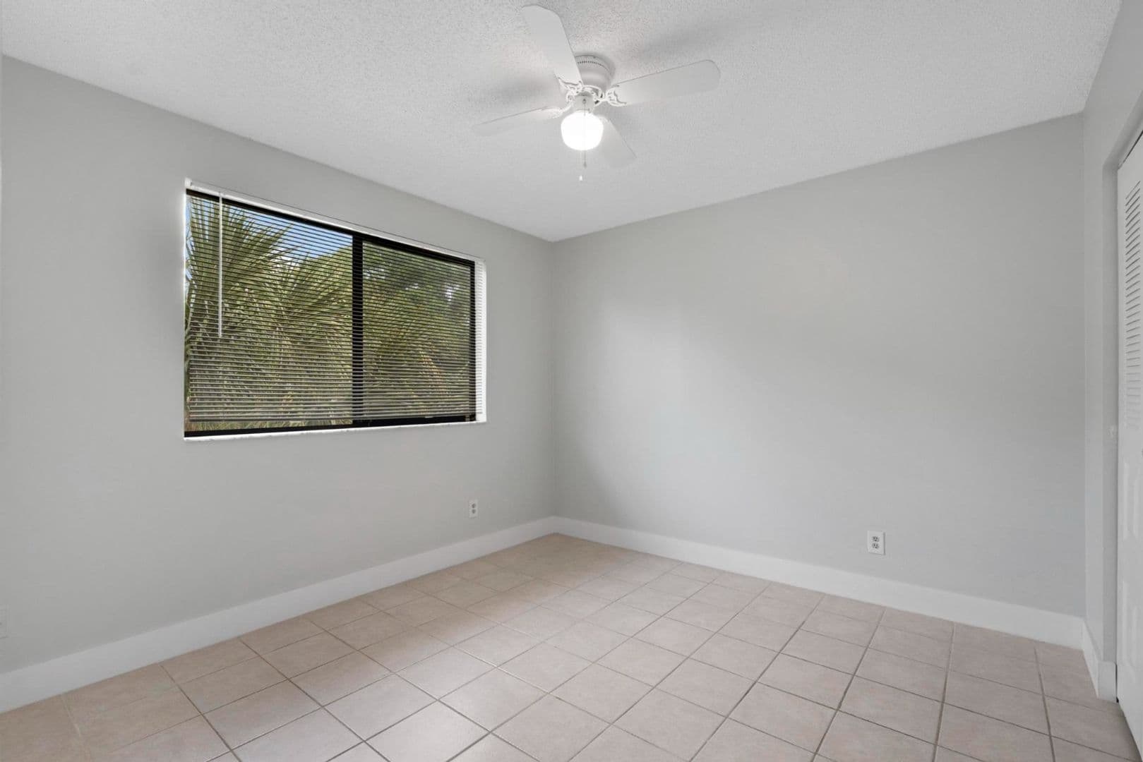 Coral Springs Condo: 9166 W Atlantic Blvd #1636