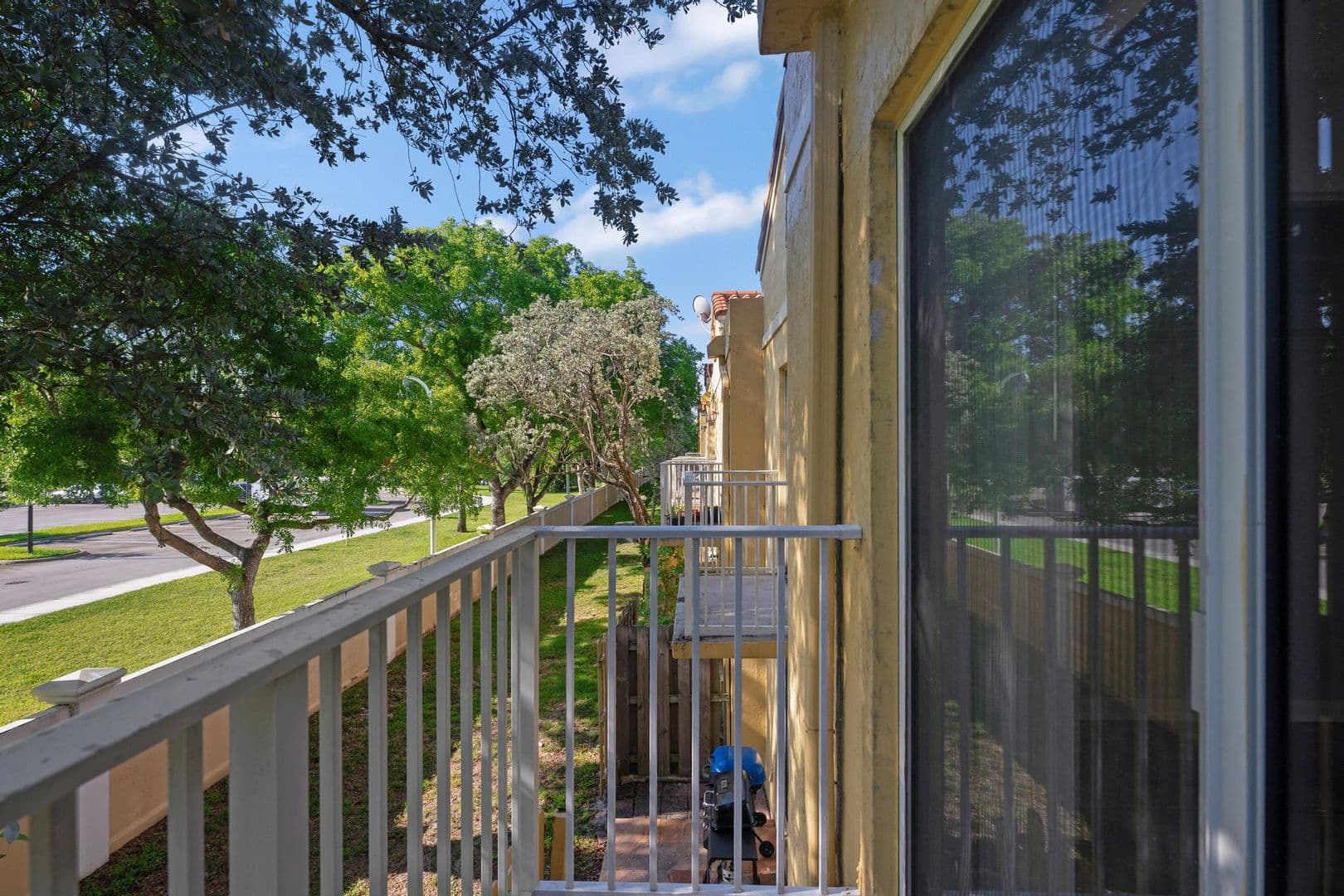 Sunrise Townhome: 4080 NW 90 Ave