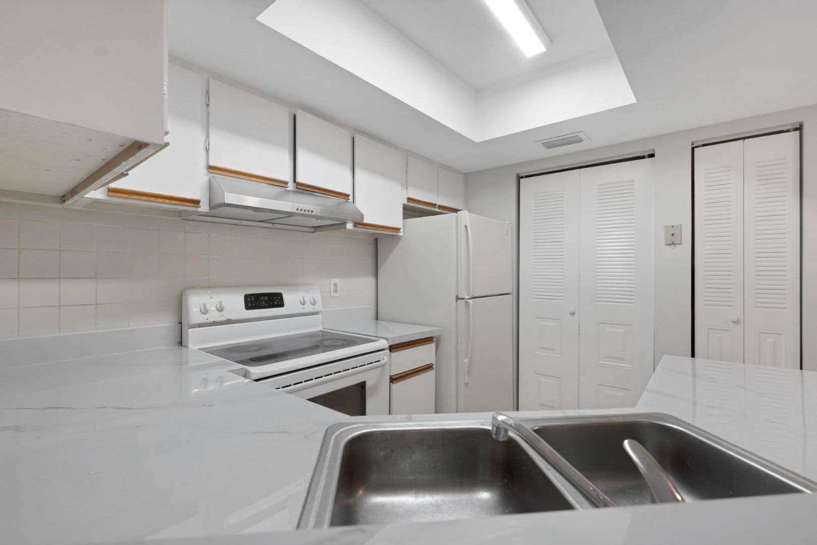 Coral Springs Condo: 9166 W Atlantic Blvd #1636