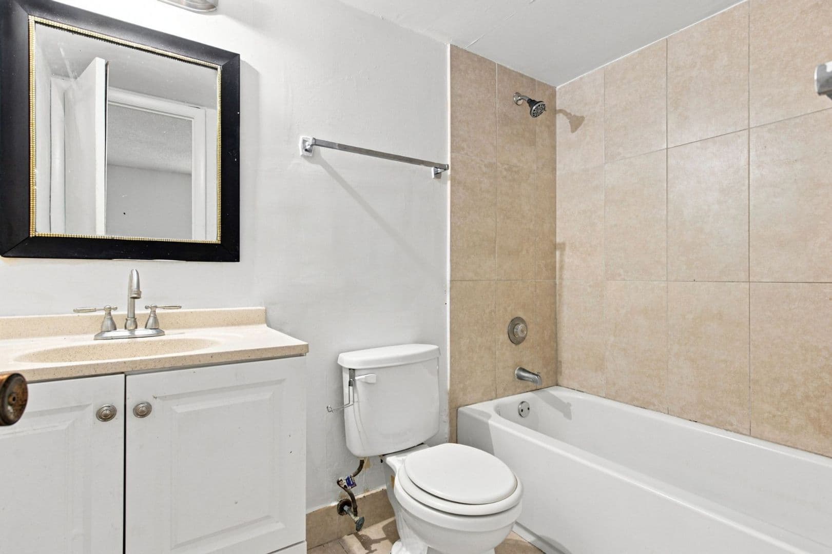 Lauderhill Condo: 3280 Spanish Moss Ter Apt 403