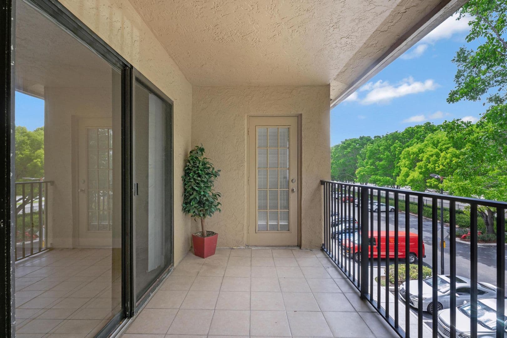 Coral Springs Condo: 9166 W Atlantic Blvd #1636